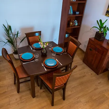 Panorama Apartment *
